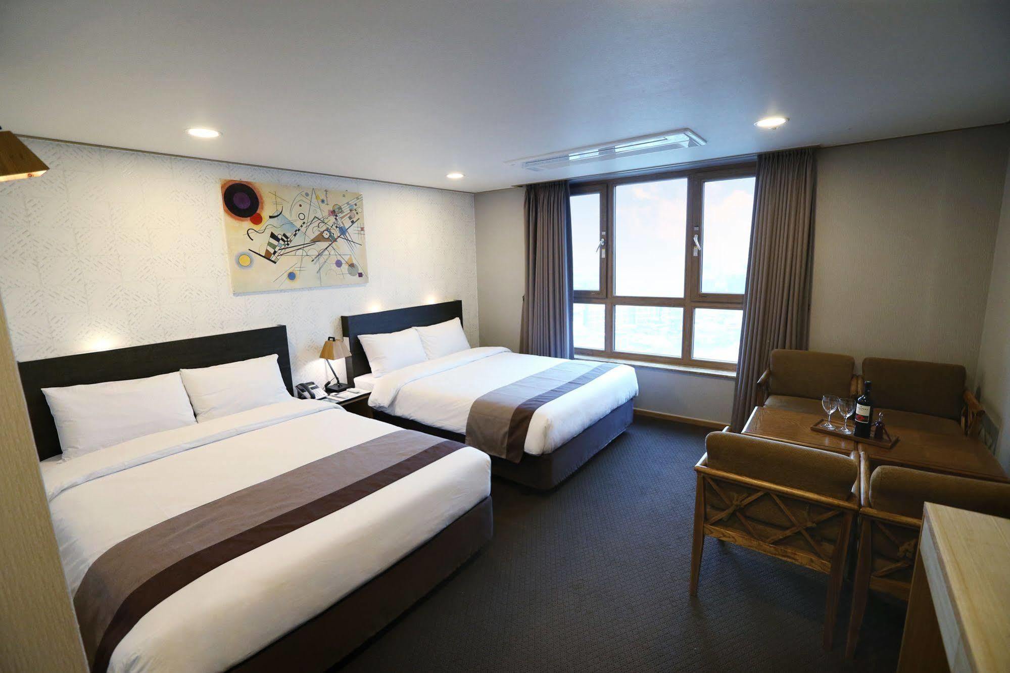 Golden City Hotel Dongdaemun Seúl Exterior foto