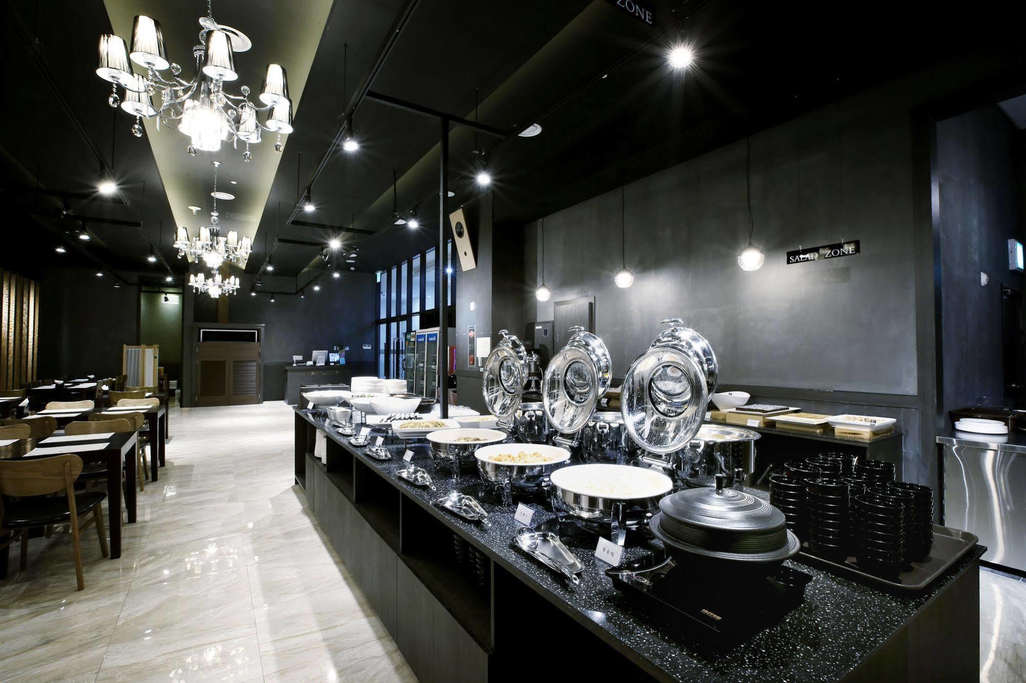 Golden City Hotel Dongdaemun Seúl Exterior foto